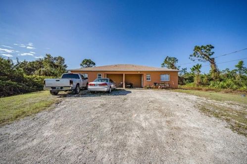 5225 29th St, Lehigh Acres, FL 33973-6655
