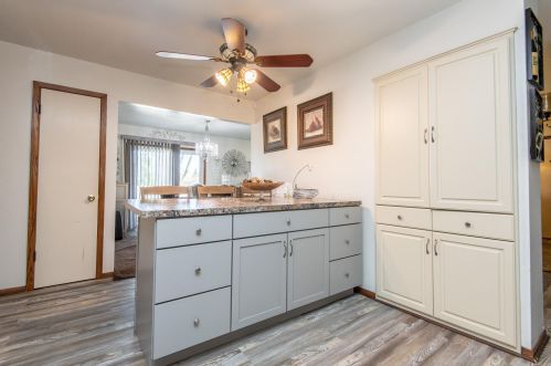 6936 89th St, Milwaukee WI  53224-4702 exterior