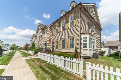 321 Brick Ln, Milton, DE 19968-1364