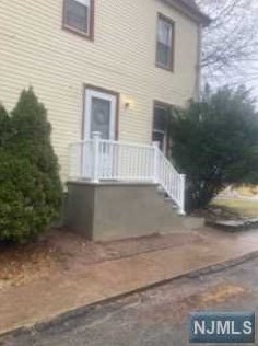 76 Gordon St, Ridgefield Park NJ  07660-1149 exterior