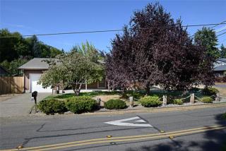 1922 Yew Ave, Olympia, WA 98506-4674
