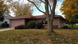 7947 56th St, Hales Corners, WI 53132-9174