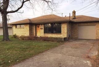 2136 Robin Dr, Erie, PA 16505-4732