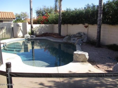 9085 Wood Dr, Scottsdale, AZ 85260-4272