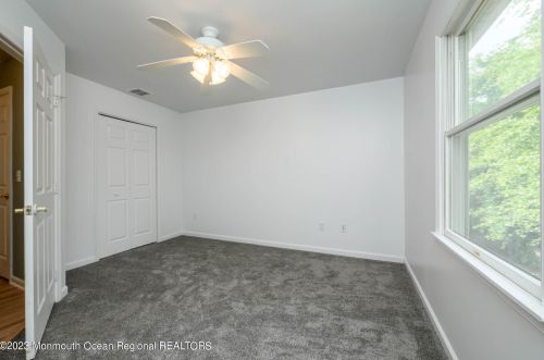 86 Serpentine Dr, Berkeley Township NJ  08721-3051 exterior