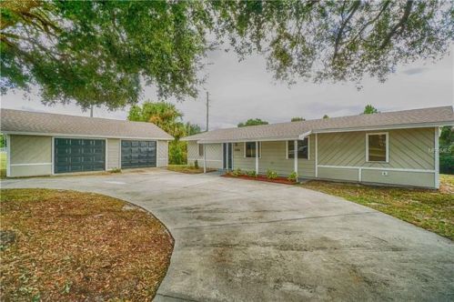 1496 Seagate Dr, Deltona, FL 32725-2203