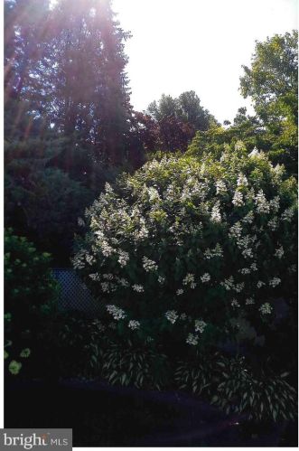 475 Woodcrest Dr, Navy Sup Dpt PA 17050-6854 exterior