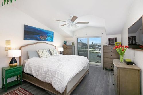 719 Nantasket Ct, San Diego CA 92109-7443 exterior