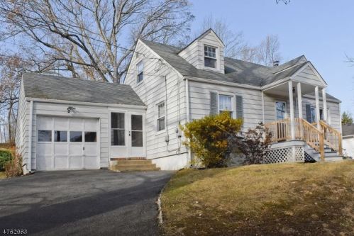 1 Fairmount Ave, Morristown NJ  07960-5093 exterior
