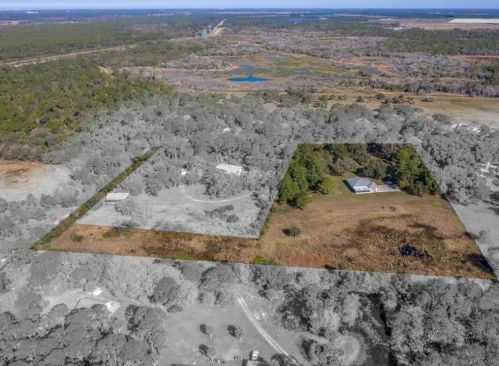 8313 Lightfoot Dr, Nokomis FL  34275-3211 exterior