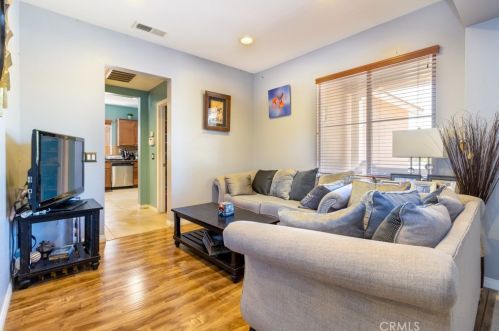 19515 Palomar St, Lake Elsinore CA  92530-6393 exterior