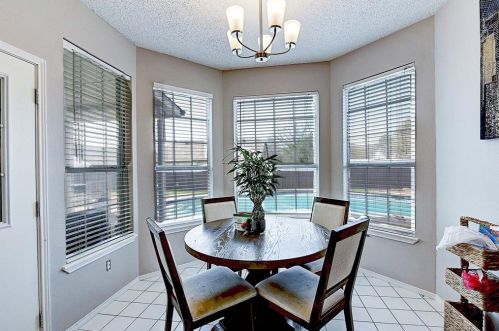 2213 Brooklake St, Denton TX  76207-1623 exterior