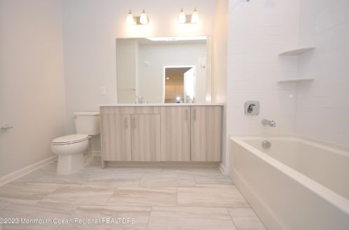 24 Mechanic St, Tinton Falls NJ  07701-1853 exterior