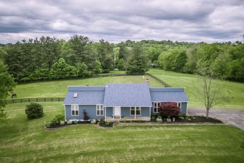 4010 Briar Ridge Rd, Lagrange, KY 40031-9636