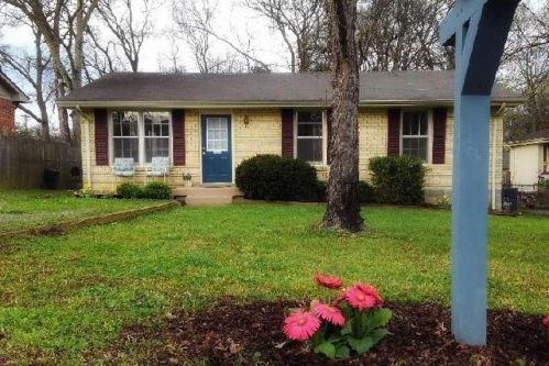 151 Cline Ave, Hendersonville TN  37075-3237 exterior