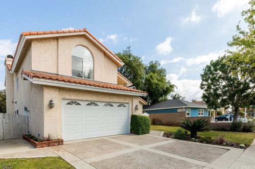 2827 Dalemead St, Torrance, CA 90505-7039