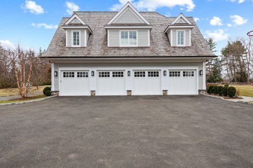 56 Winfield Ln, New Canaan, CT 06840-3438