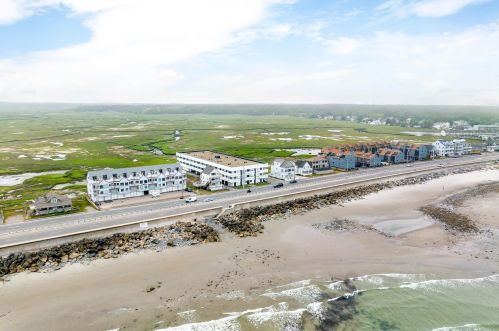 567 Ocean Blvd, Hampton, NH 03842-3685