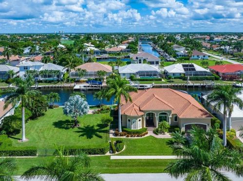 1544 Kingston Ct, Marco Island, FL 34145-4110