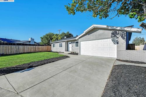 7769 Deervale Ct, Pleasanton CA  94568-1016 exterior