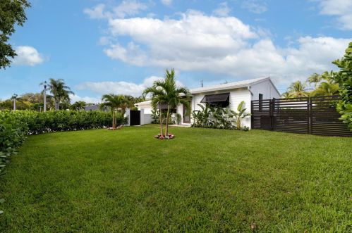 311 Maddock St, West Palm Beach, FL 33405-4625