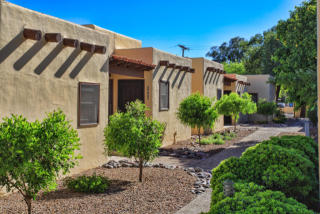3085 Sparkman Blvd, Tucson, AZ 85716-1608