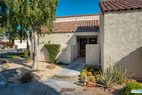 422 Forest Hills Dr, Rancho Mirage CA  92270-1459 exterior