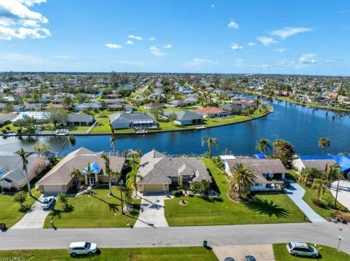 2106 6th Ave, Cape Coral, FL 33909-4368