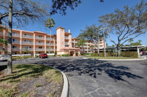 14095 Royal Vista Dr, Delray Beach FL  33484-1828 exterior