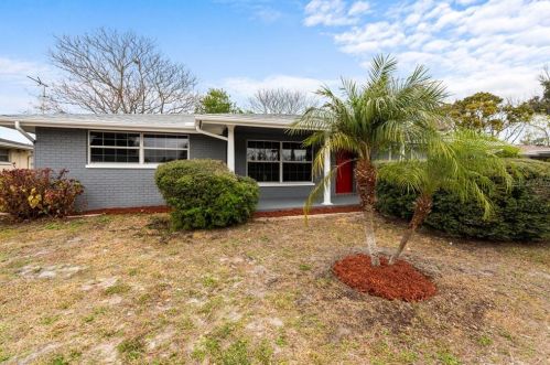 9005 Sterling Ln, Port Richey, FL 34668-4963