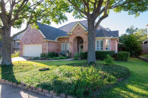 3908 Navajo Ln, Bedford, TX 76021-3117