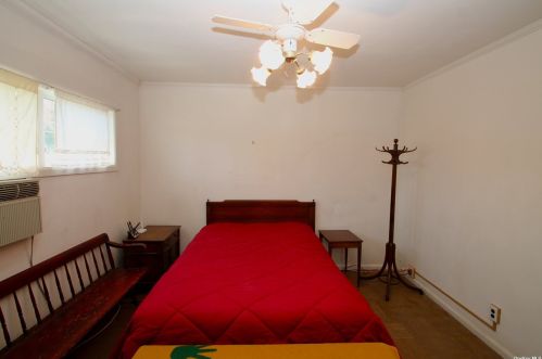 15 Harwich Rd, East Rockaway NY  11518-2407 exterior