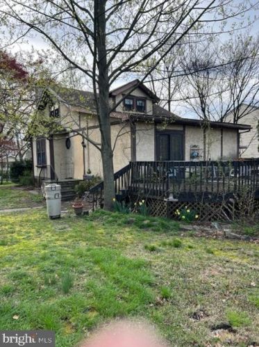 312 Melrose Ave, Riverton, NJ 08077-2234