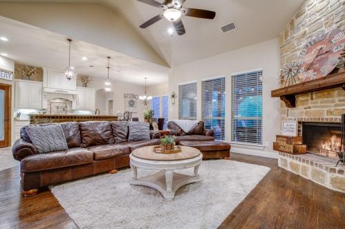 2903 Mallard Dr, Greenville TX  75402 exterior