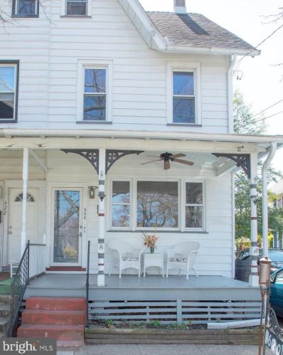 620 Main St, Riverton, NJ 08077-1420