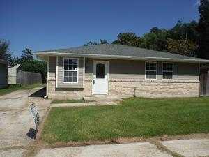 2704 Isabelle Dr, Marrero, LA 70072-6524