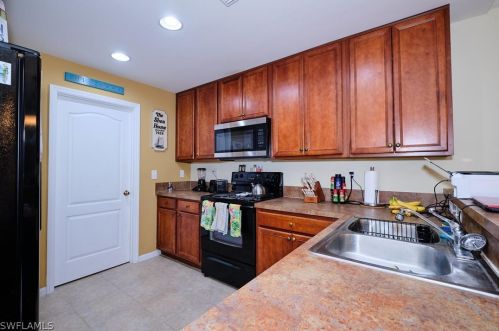 18285 Minorea Ln, Lehigh Acres FL  33936-6048 exterior