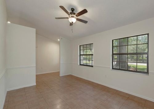 5245 22nd St, Saint Petersburg, FL 33714-2600