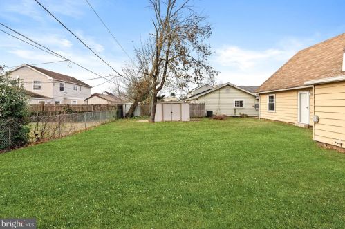 38 Bloomfield Ln, Willingboro NJ  08046-1513 exterior