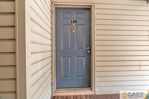 344 Danbury Ln, East Brunswick, NJ 08816-5113