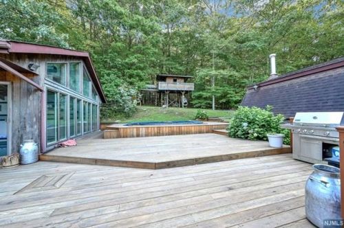 234 Morsetown Rd, West Milford Lakes NJ  07480-3104 exterior