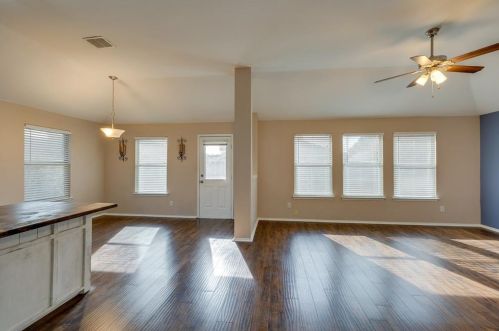 5572 Spring Ridge Dr, Fort Worth TX  76137-4755 exterior