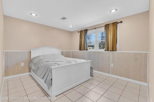 17 Dogwood Dr, Jackson Twp NJ  08527-1342 exterior