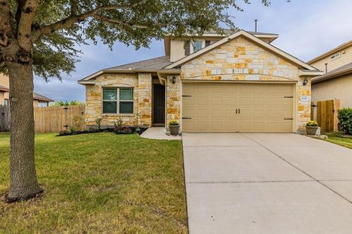 2653 Garlic Creek Dr, Creedmoor, TX 78610-5188