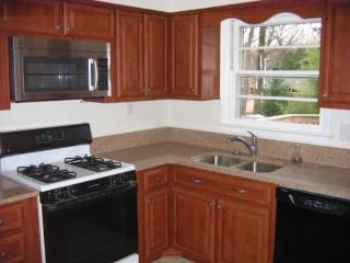 2602 Kirklyn St, Falls Church VA  22043-3329 exterior