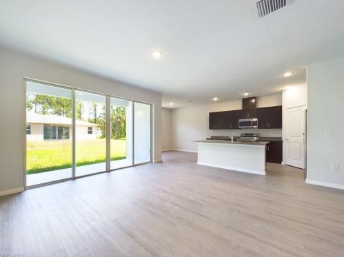 1414 6 Ave, Cape Coral FL  33909-0013 exterior