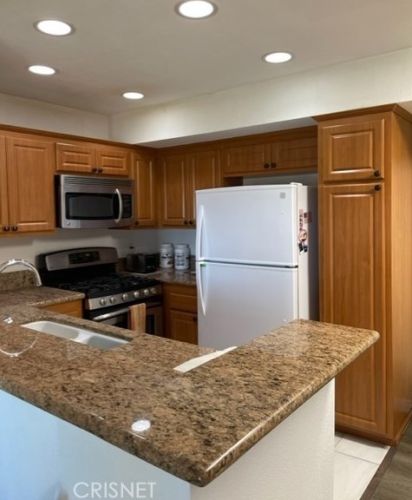 24412 Leonard Tree Ln, Santa Clarita, CA 91321-4274