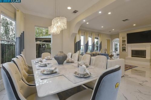 11030 Inspiration Cir, Pleasanton CA 94568-5530 exterior