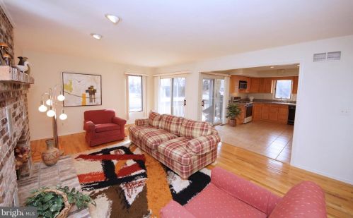 45 Laurel Wood Dr, Trenton NJ 08648 exterior