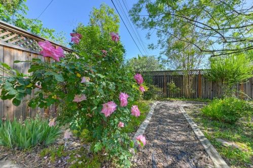 2621 Gilbert Way, Rancho Cordova CA  95670-3513 exterior